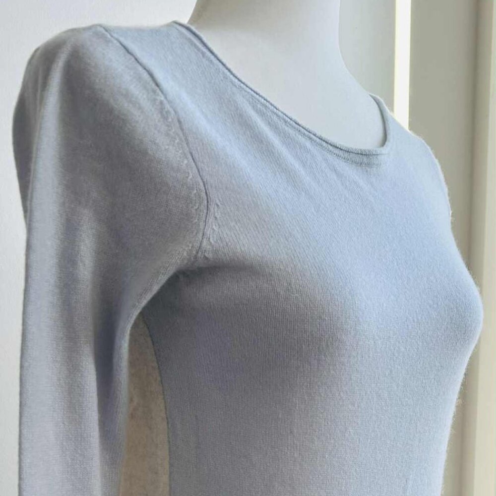 Club Monaco Periwinkle Cashmere Sweater with Oat Heather Contrast Back – US S